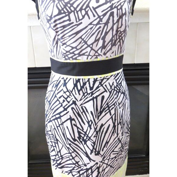 BCBGMaxAzria Sleeveless Midi Dress Size 2 EUC - Picture 7 of 12